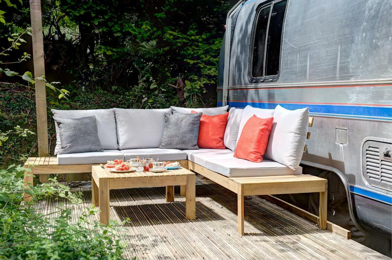 Glamping 1970 American Airstream Motorhome Ponsanooth Zewnętrze zdjęcie