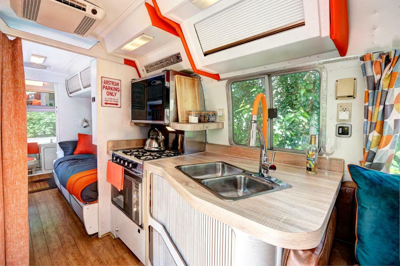 Glamping 1970 American Airstream Motorhome Ponsanooth Zewnętrze zdjęcie