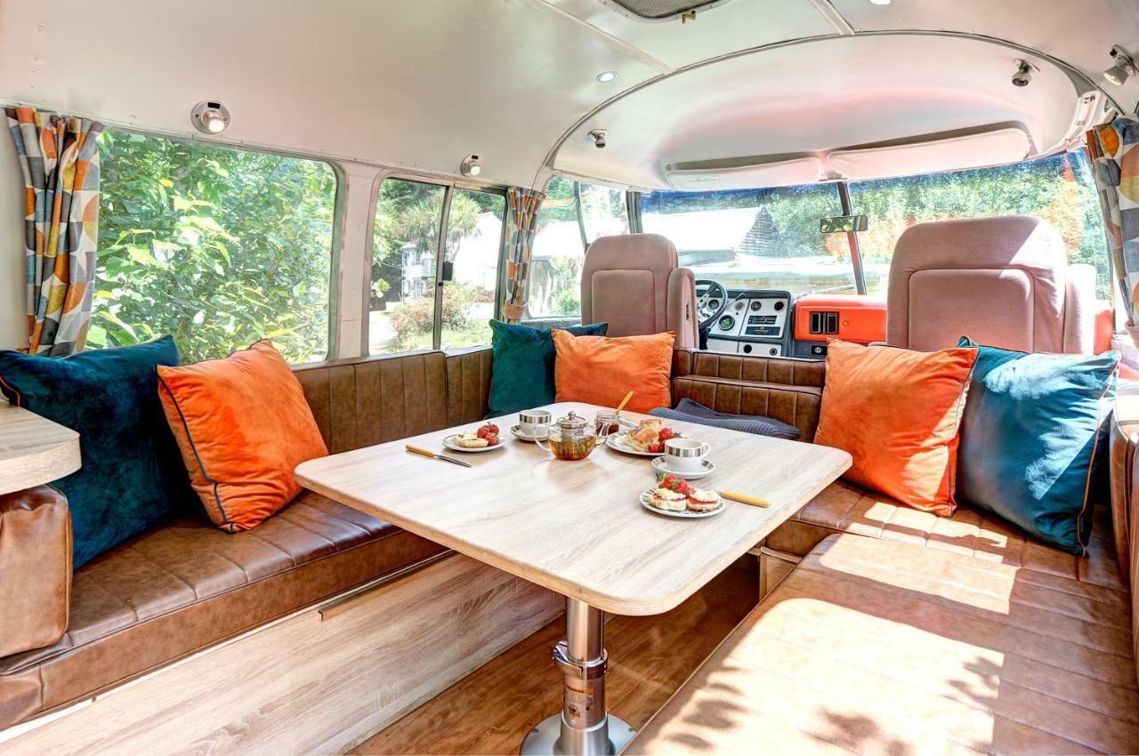 Glamping 1970 American Airstream Motorhome Ponsanooth Zewnętrze zdjęcie
