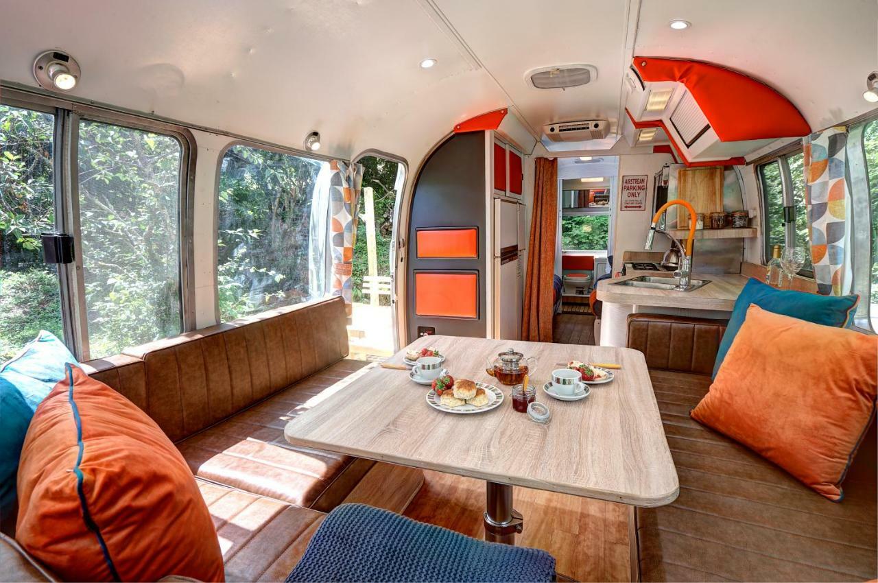 Glamping 1970 American Airstream Motorhome Ponsanooth Zewnętrze zdjęcie